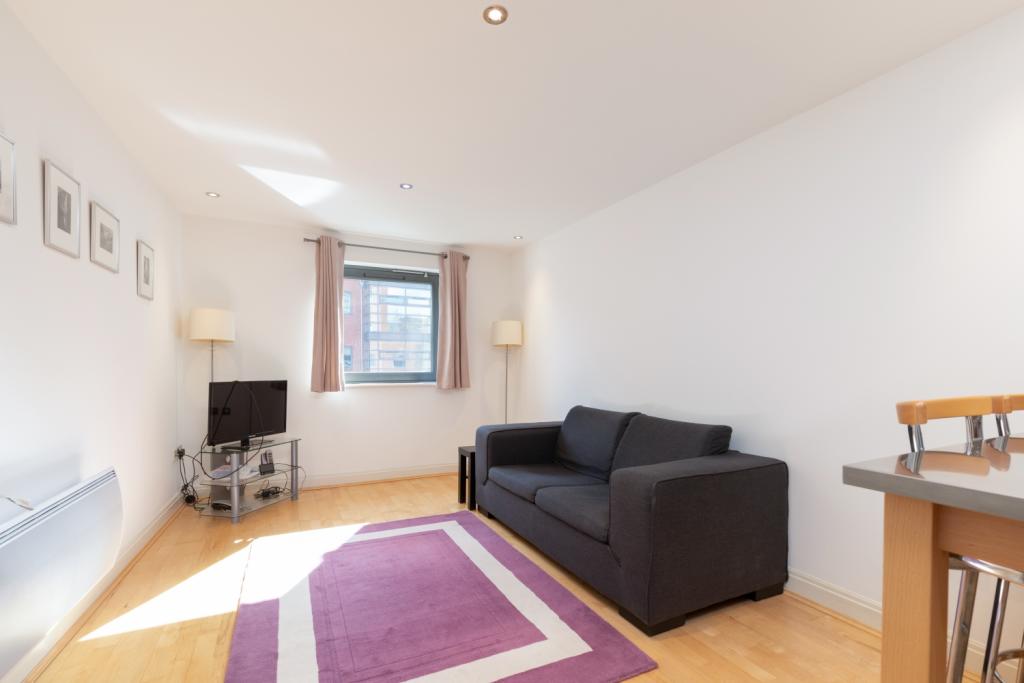 1 bed stunning apartment with gym access SW1P