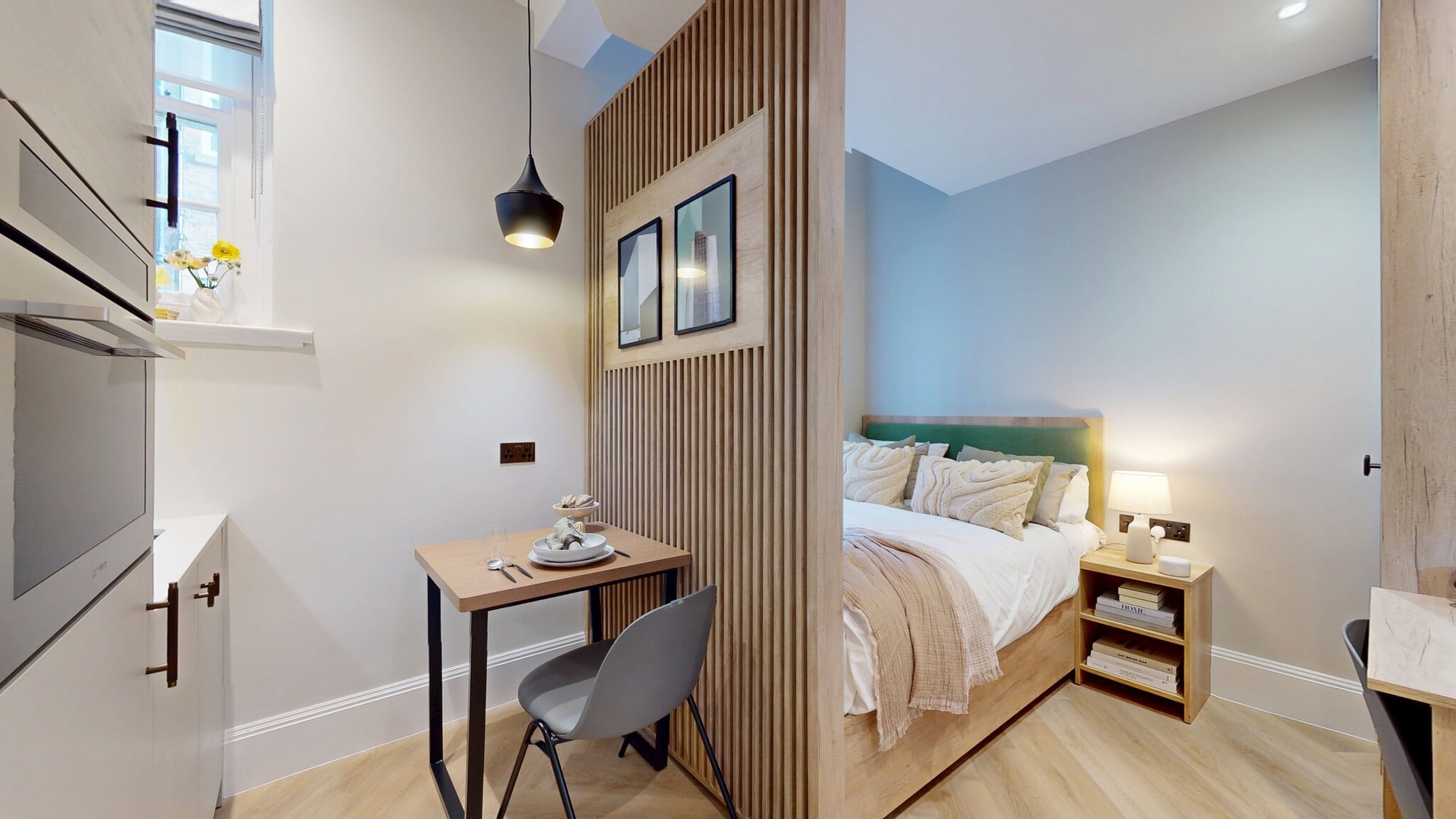 Beautiful studio flat available on Draycott Avenue Chelsea.