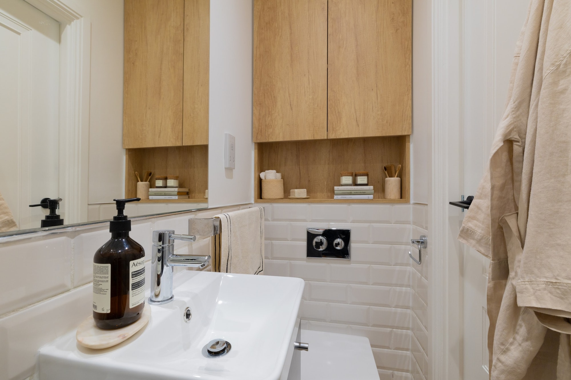 Studio flat, Kensington and Chelsea Knightsbridge, London — photo 8
