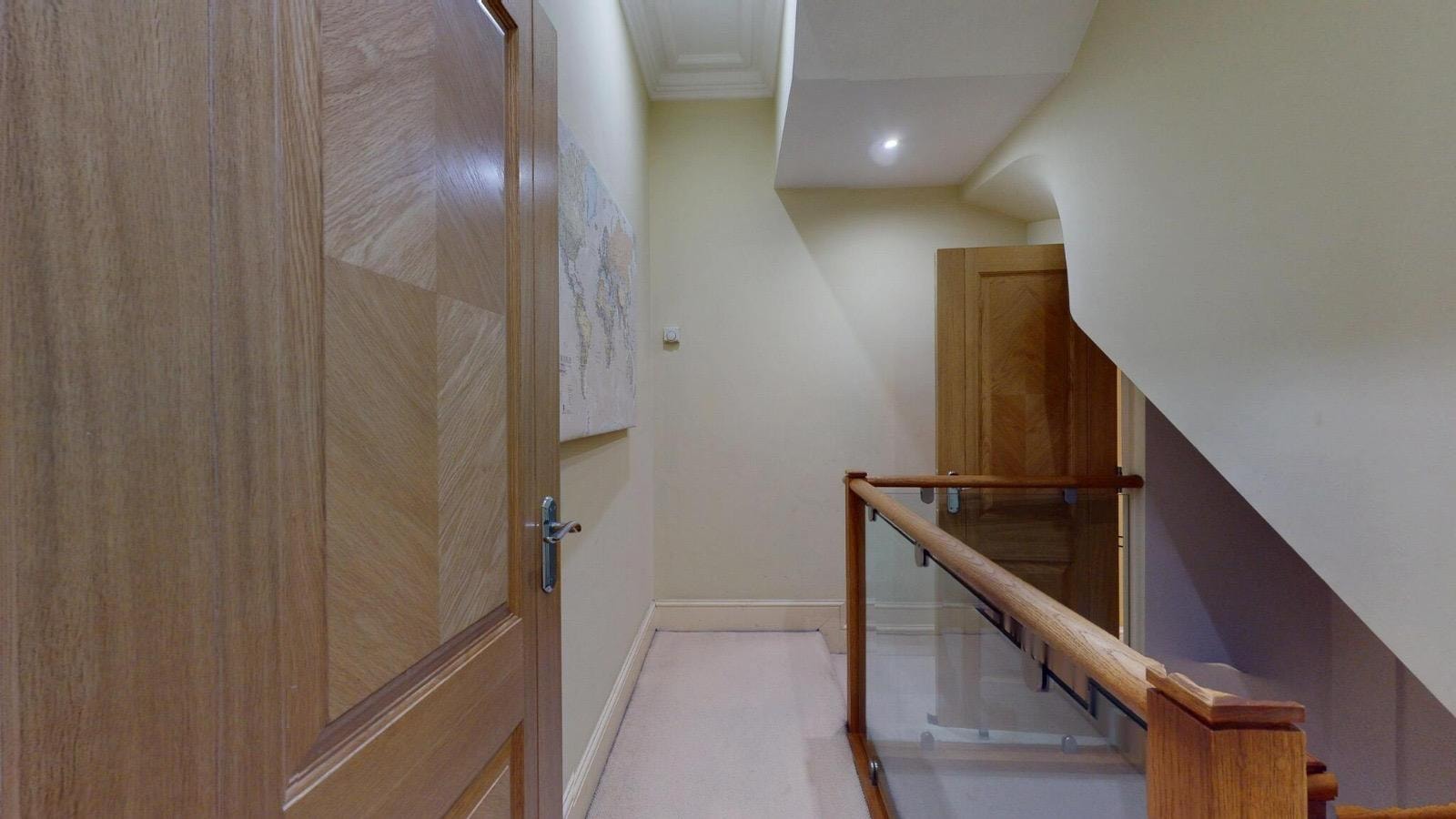 Gorgeous Large Double Room, N16 — photo 4