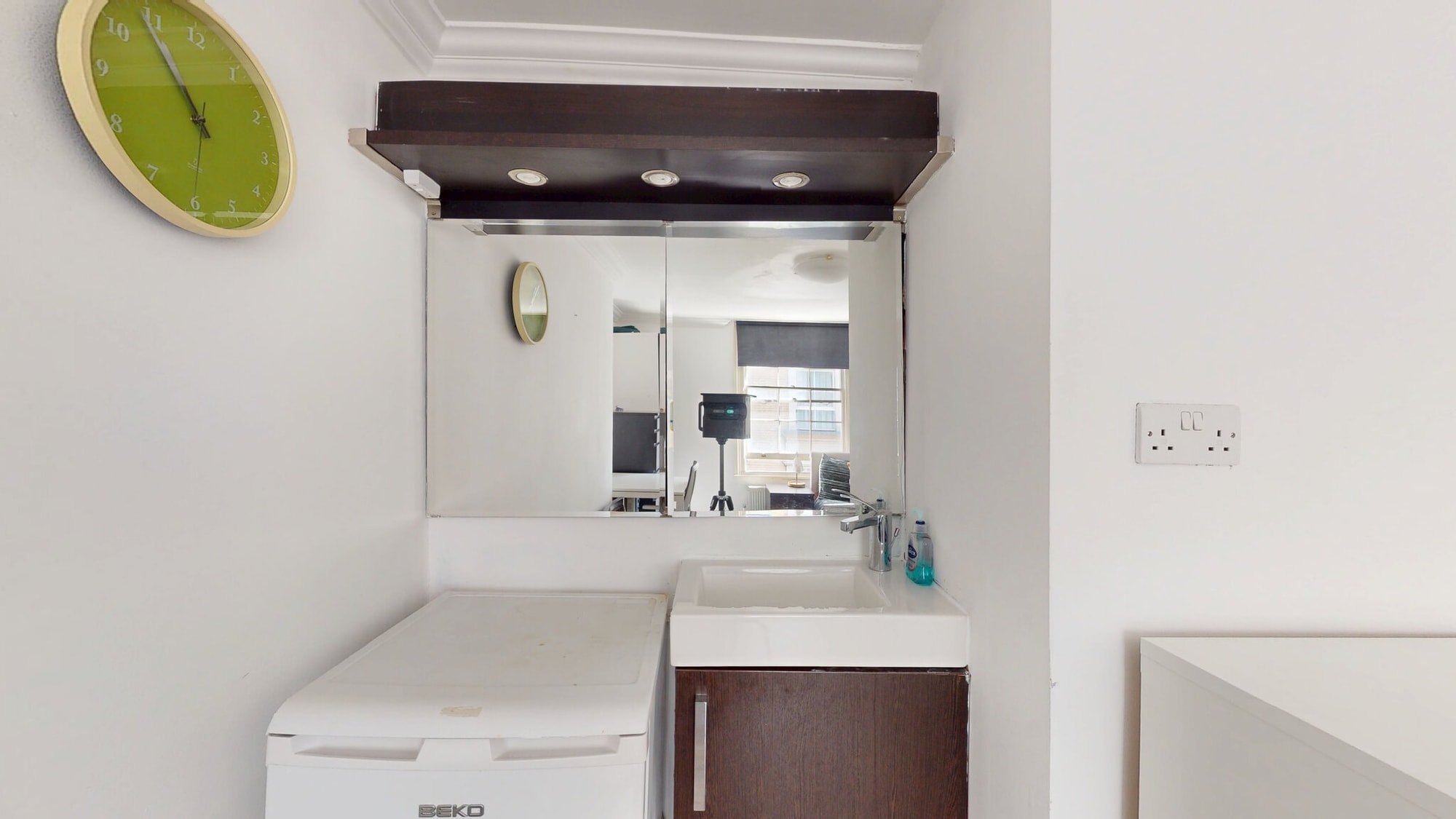 3 - Bed Flat, Charing Cross, WC2N, Prime Location — photo 12
