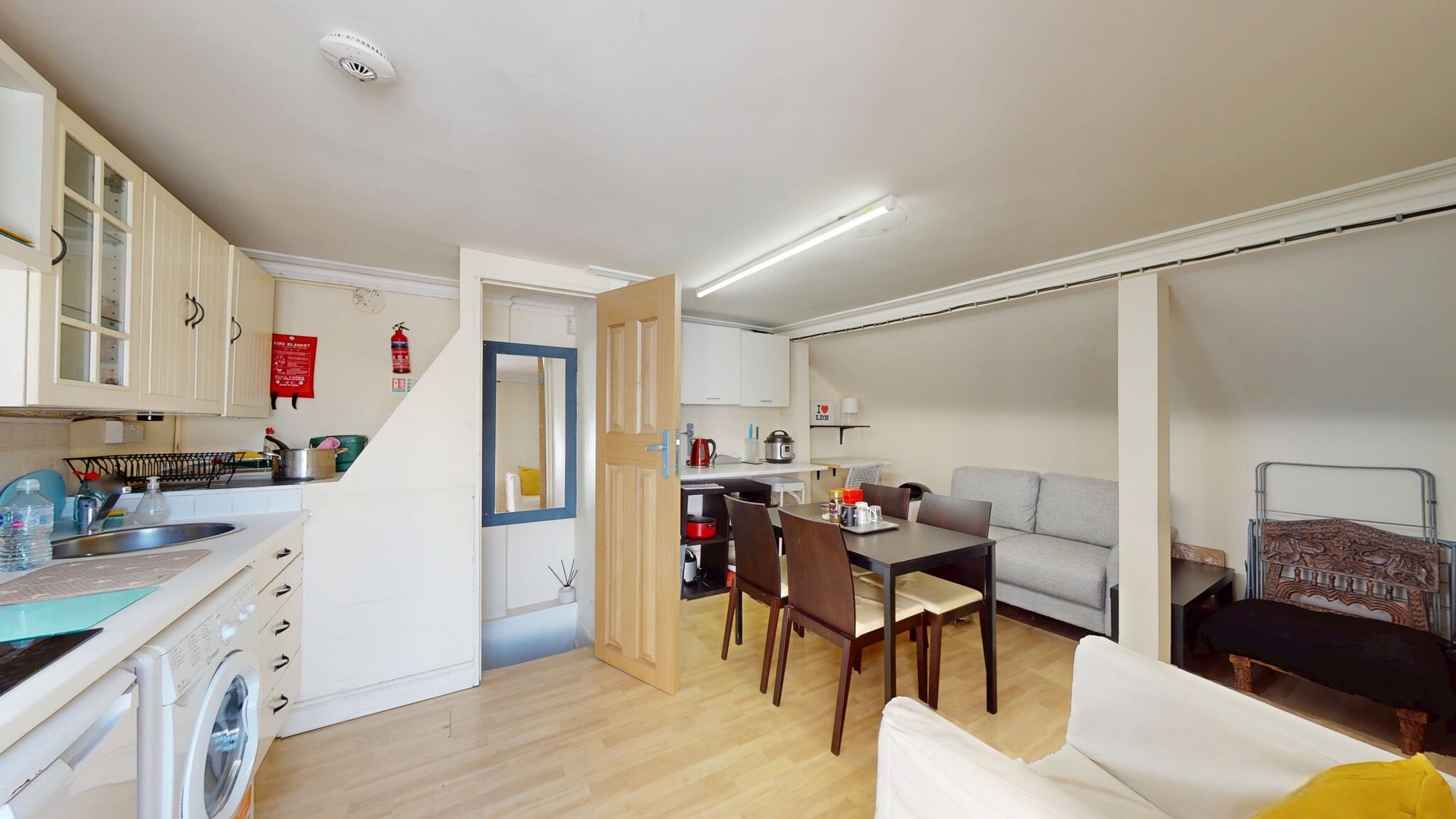 3 - Bed Flat, Charing Cross, WC2N, Prime Location