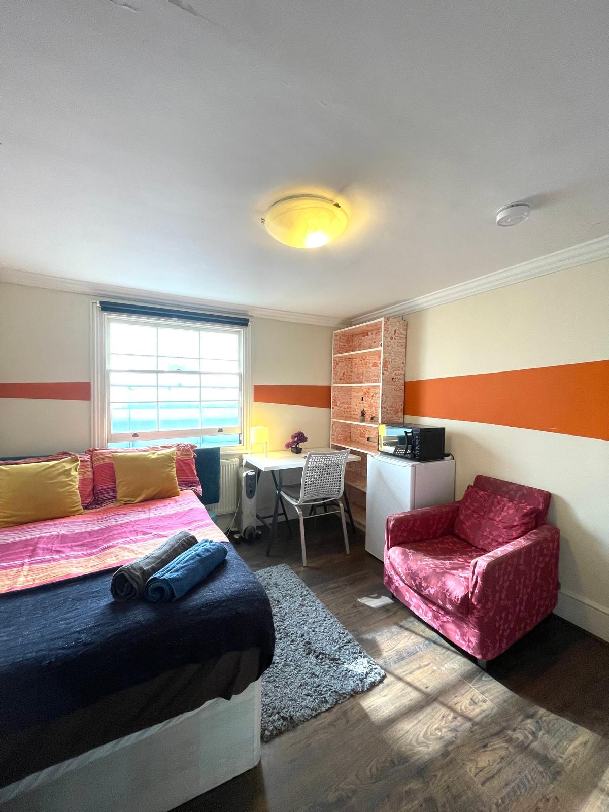 3 - Bed Flat, Charing Cross, WC2N, Prime Location — photo 17
