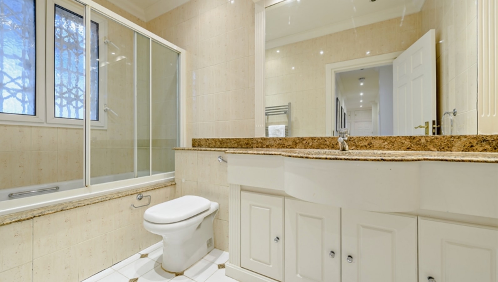 Third Floor – 3 Bedrooms – 160 sqm – 2 Bathrooms — photo 8