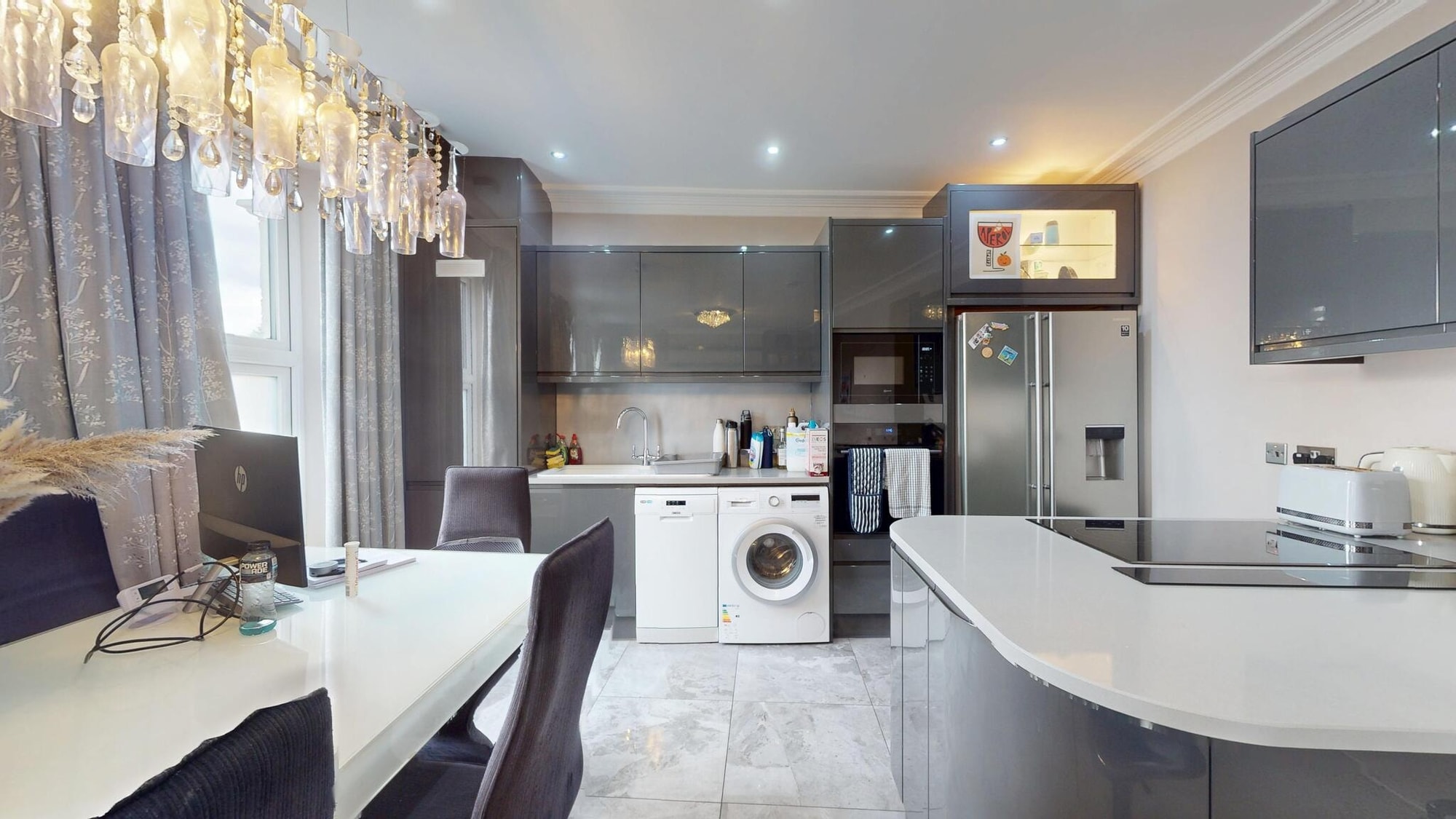 2 - Bed Flat, Lordship Road, N16, London — photo 4