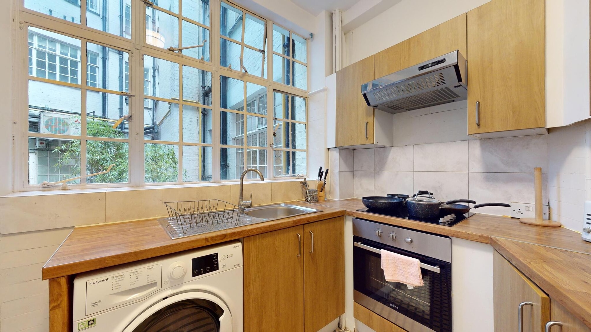 Spacious 2-Bedroom Apartment with Private Garden – Opposite Regent’s Park — photo 7