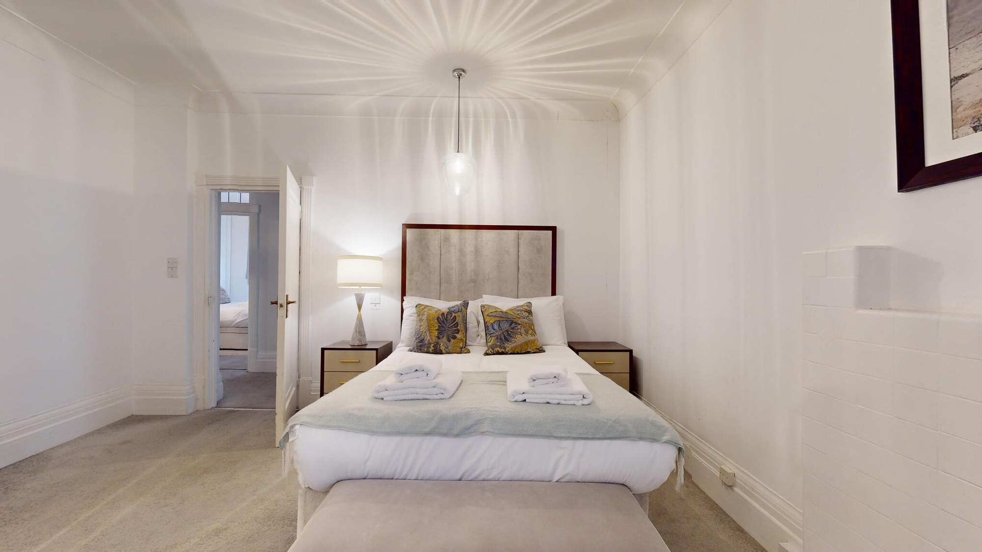 Spacious 2-Bedroom Apartment with Private Garden – Opposite Regent’s Park — photo 2
