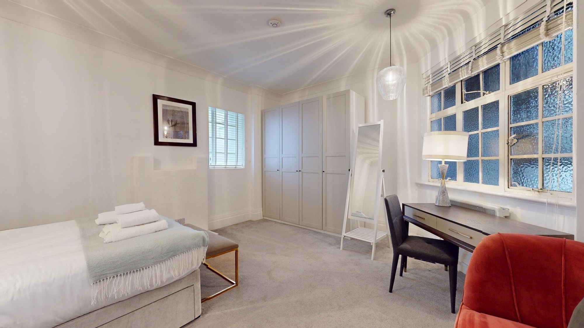 Spacious 2-Bedroom Apartment with Private Garden – Opposite Regent’s Park — photo 11