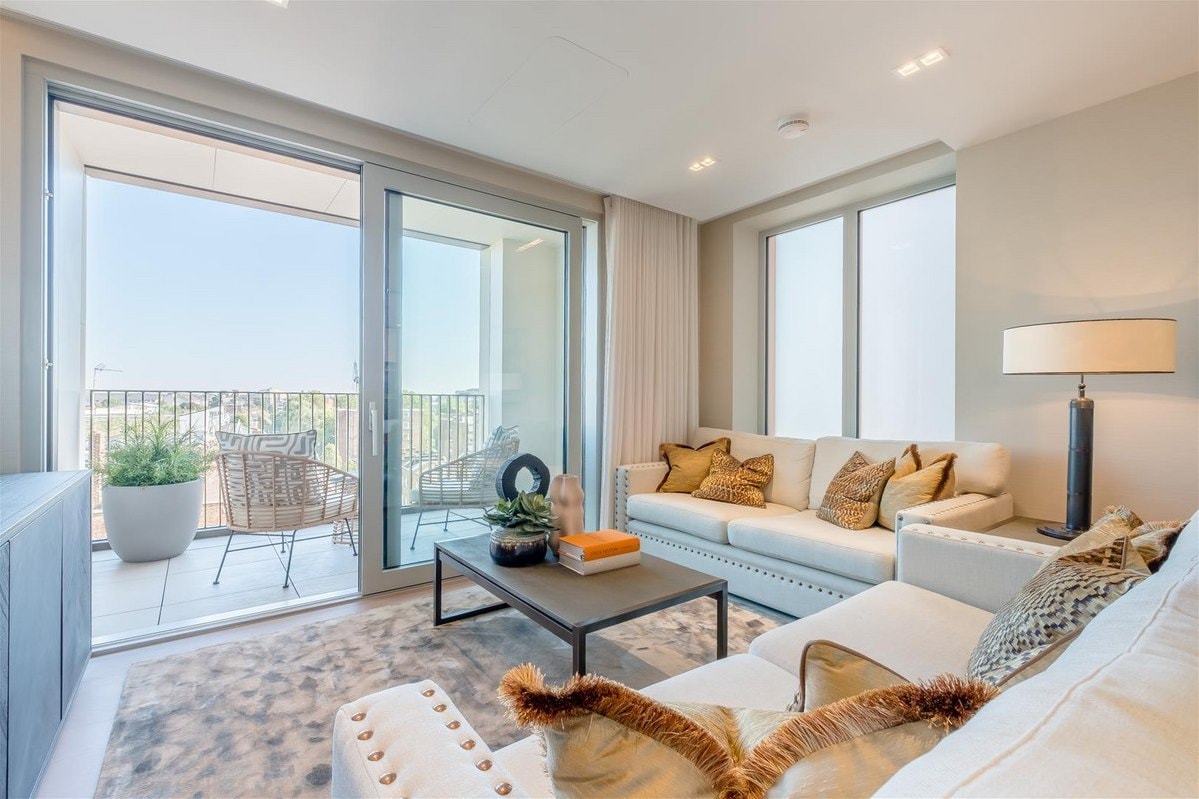 Stylish 1-Bed Flat, Zone 1 Amazing Facilities, Chain Free