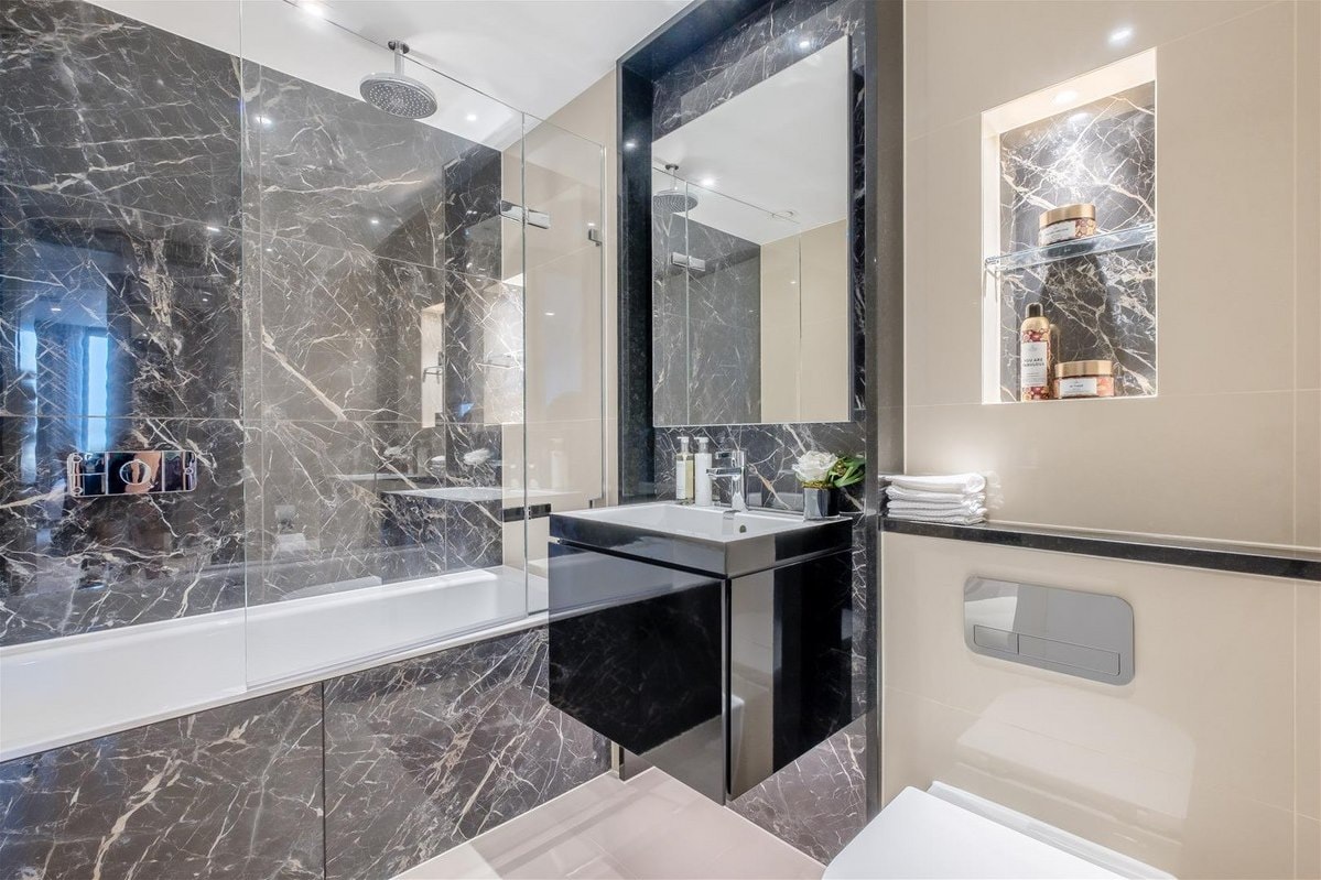 Stylish 1-Bed Flat, Zone 1 Amazing Facilities, Chain Free — photo 8