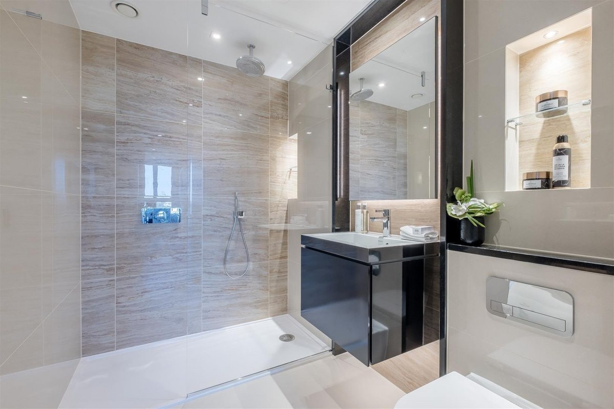 Stylish 1-Bed Flat, Zone 1 Amazing Facilities, Chain Free — photo 10