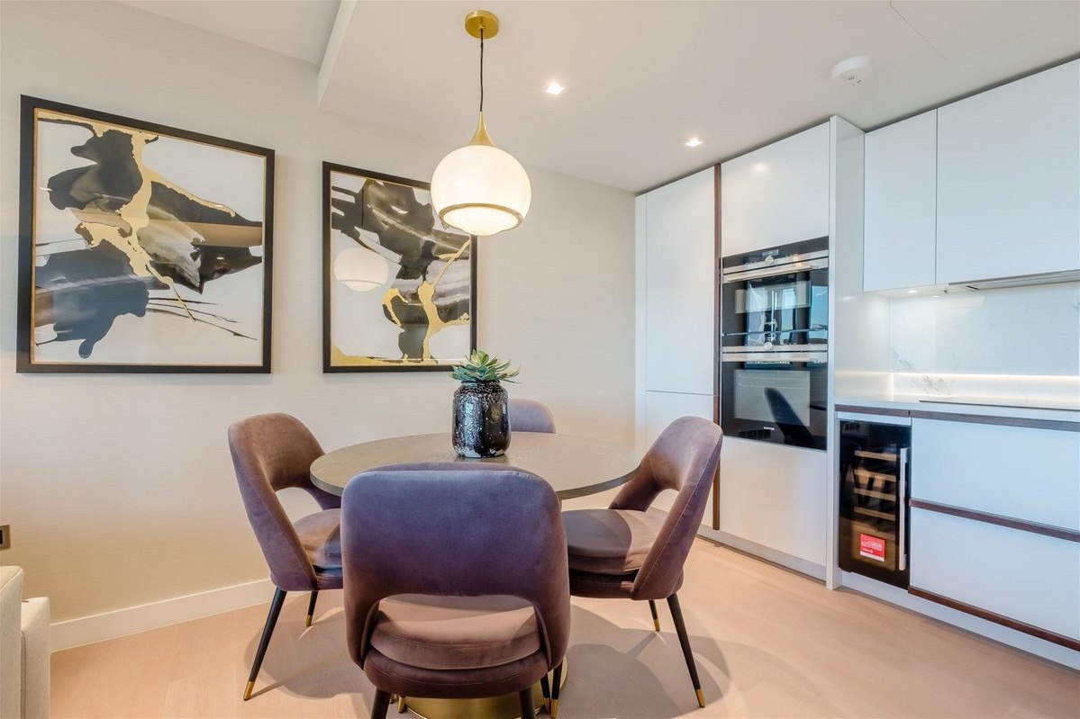 Stylish 1-Bed Flat, Zone 1 Amazing Facilities, Chain Free — photo 4
