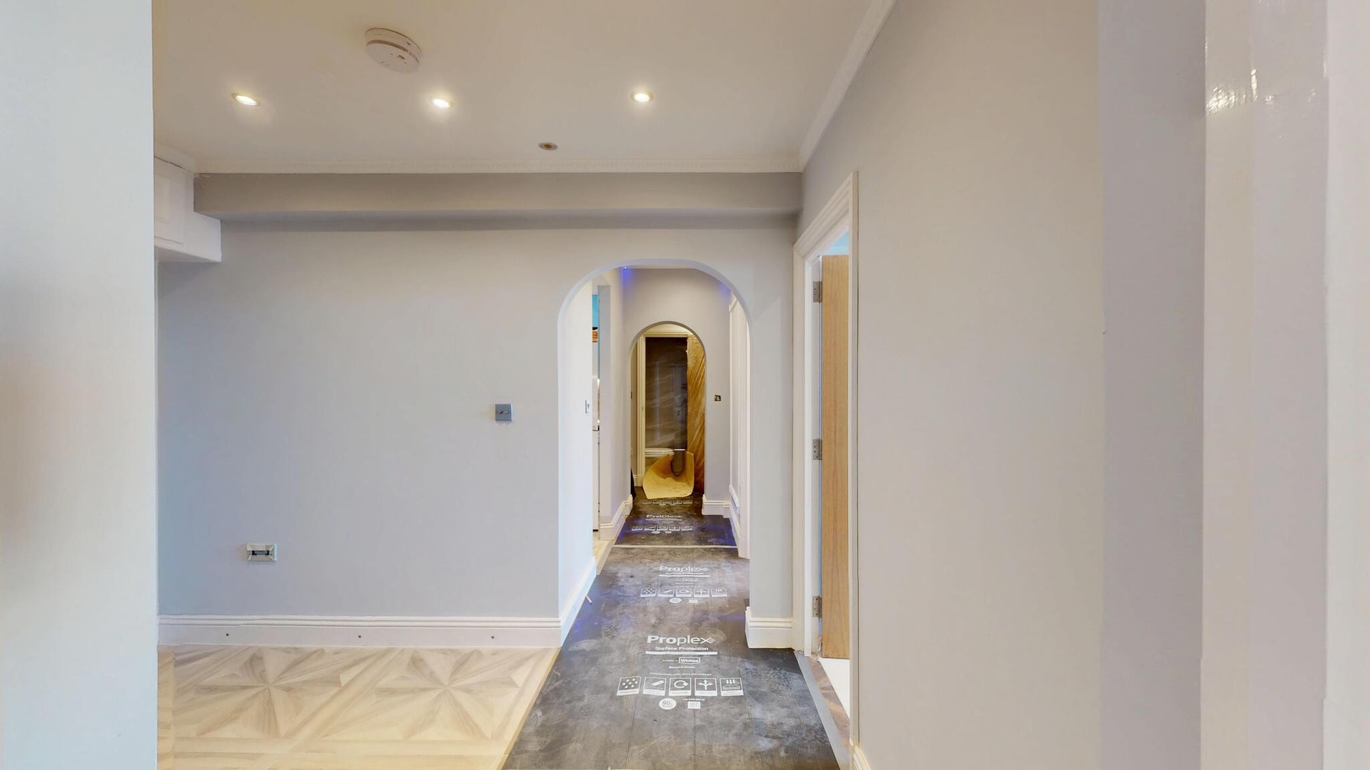 Luxury 2-Bed Flat, 3 bathrooms, Clive Court, Little Venice W9 — photo 14