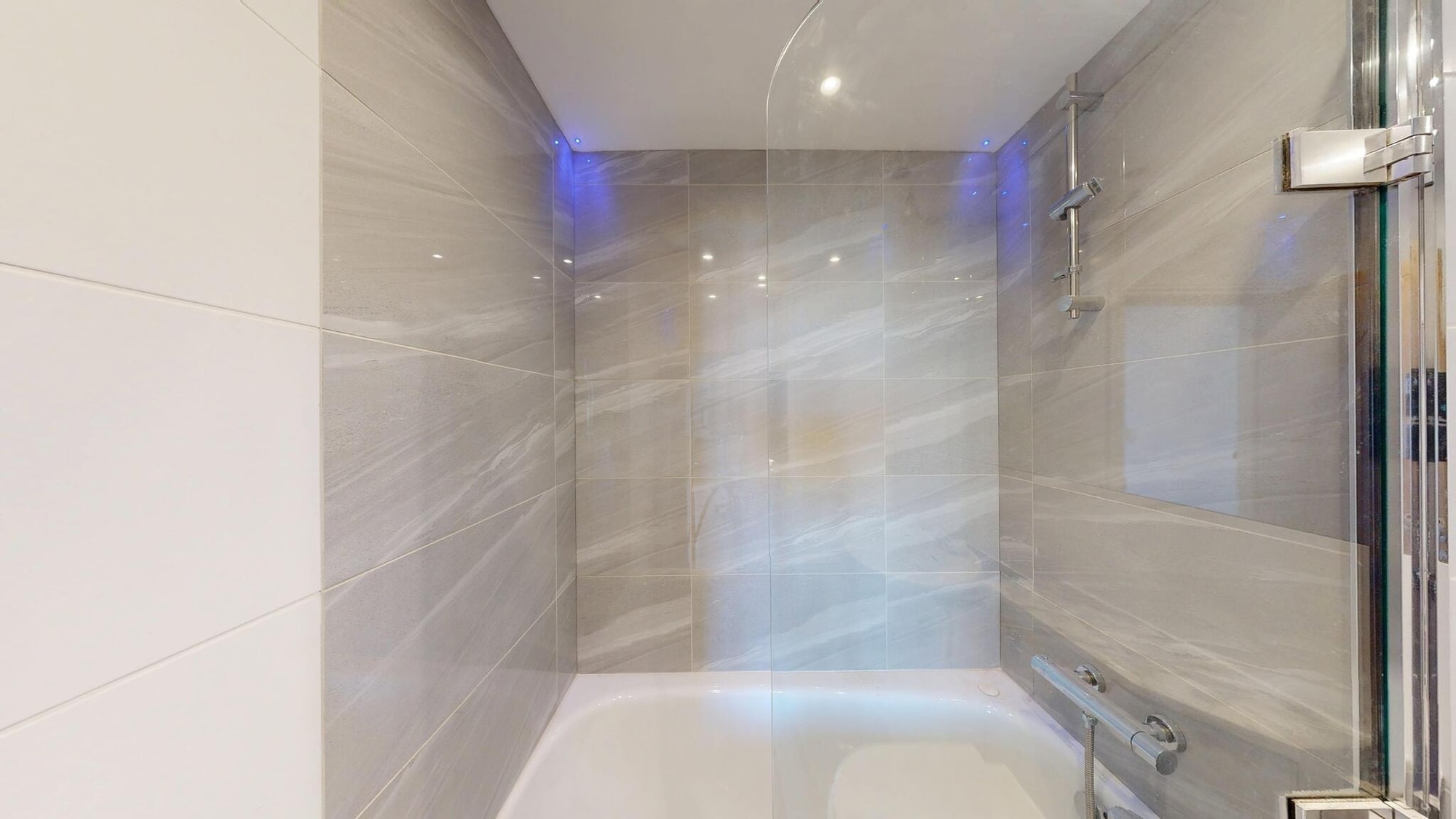 Luxury 2-Bed Flat, 3 bathrooms, Clive Court, Little Venice W9 — photo 9
