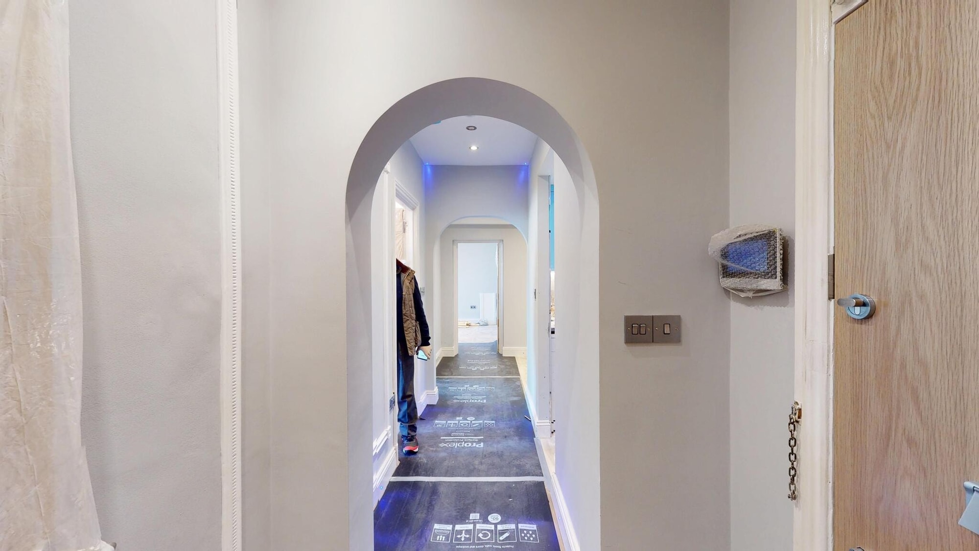 Luxury 2-Bed Flat, 3 bathrooms, Clive Court, Little Venice W9 — photo 6