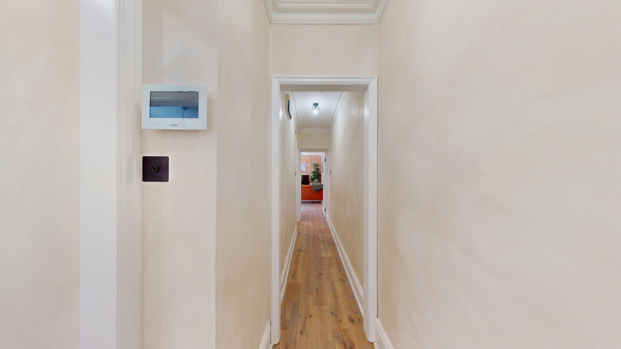 Bright 2-Bed Flat to Rent in Islington freshly renovated — photo 15