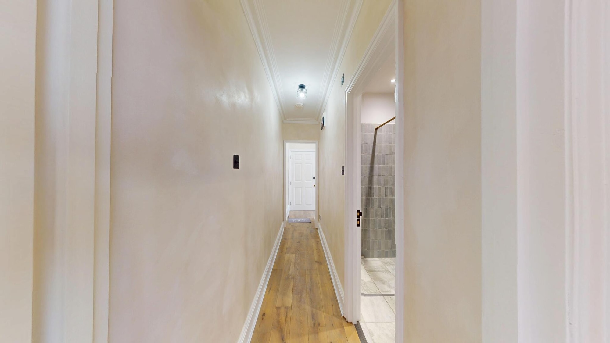 Bright 2-Bed Flat to Rent in Islington freshly renovated — photo 14