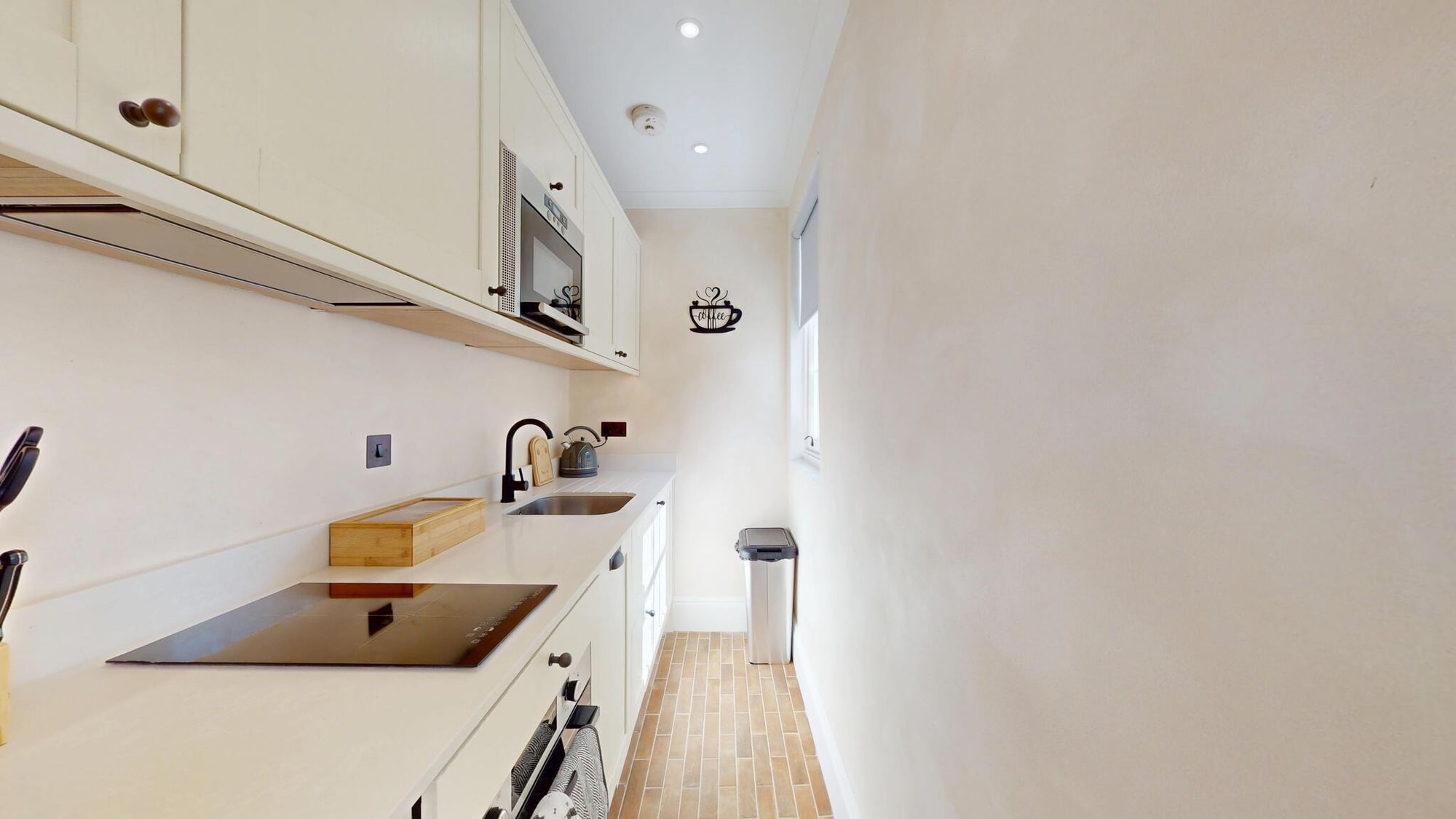 Bright 2-Bed Flat to Rent in Islington freshly renovated — photo 13