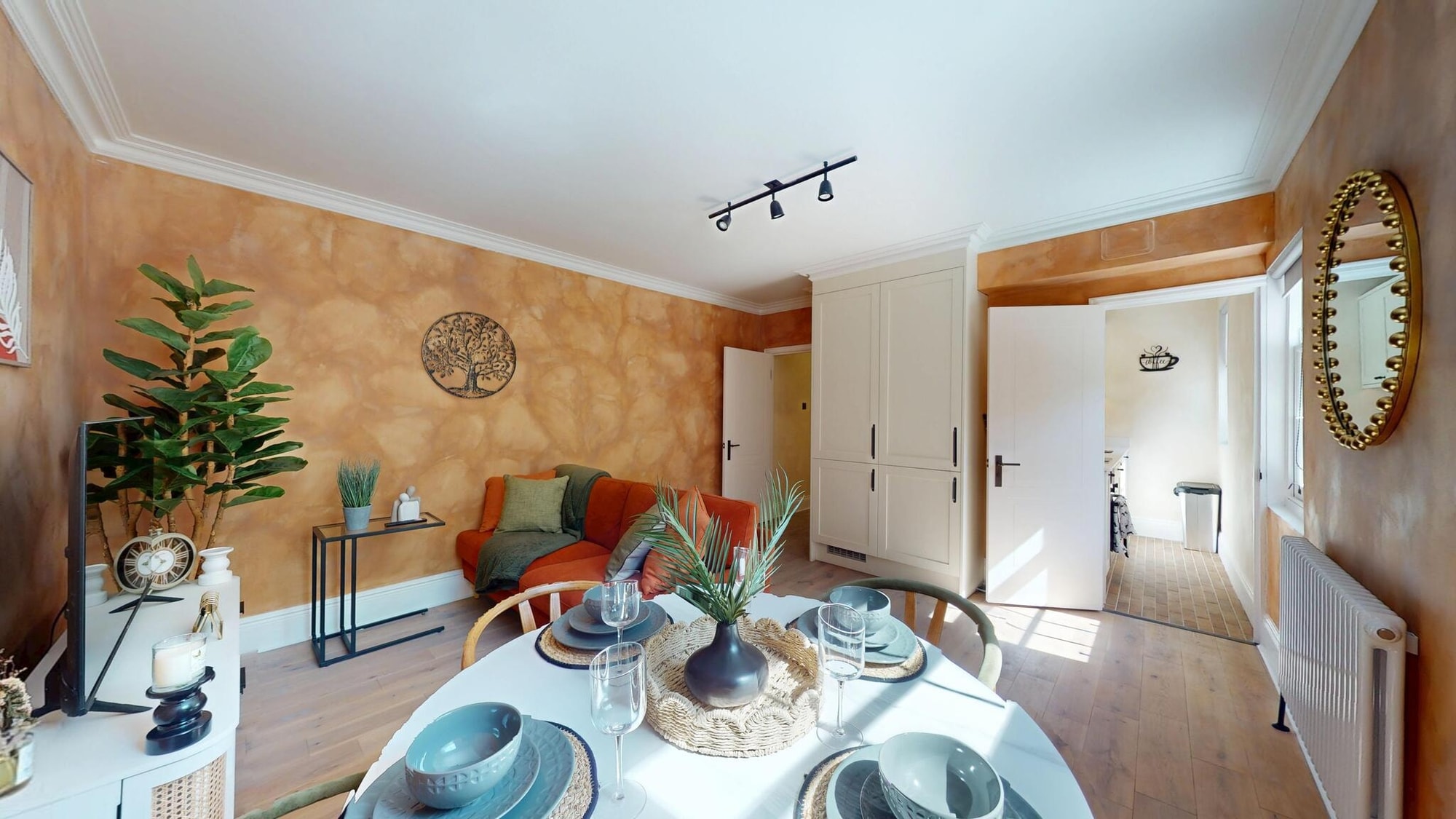 Bright 2-Bed Flat to Rent in Islington freshly renovated — photo 2