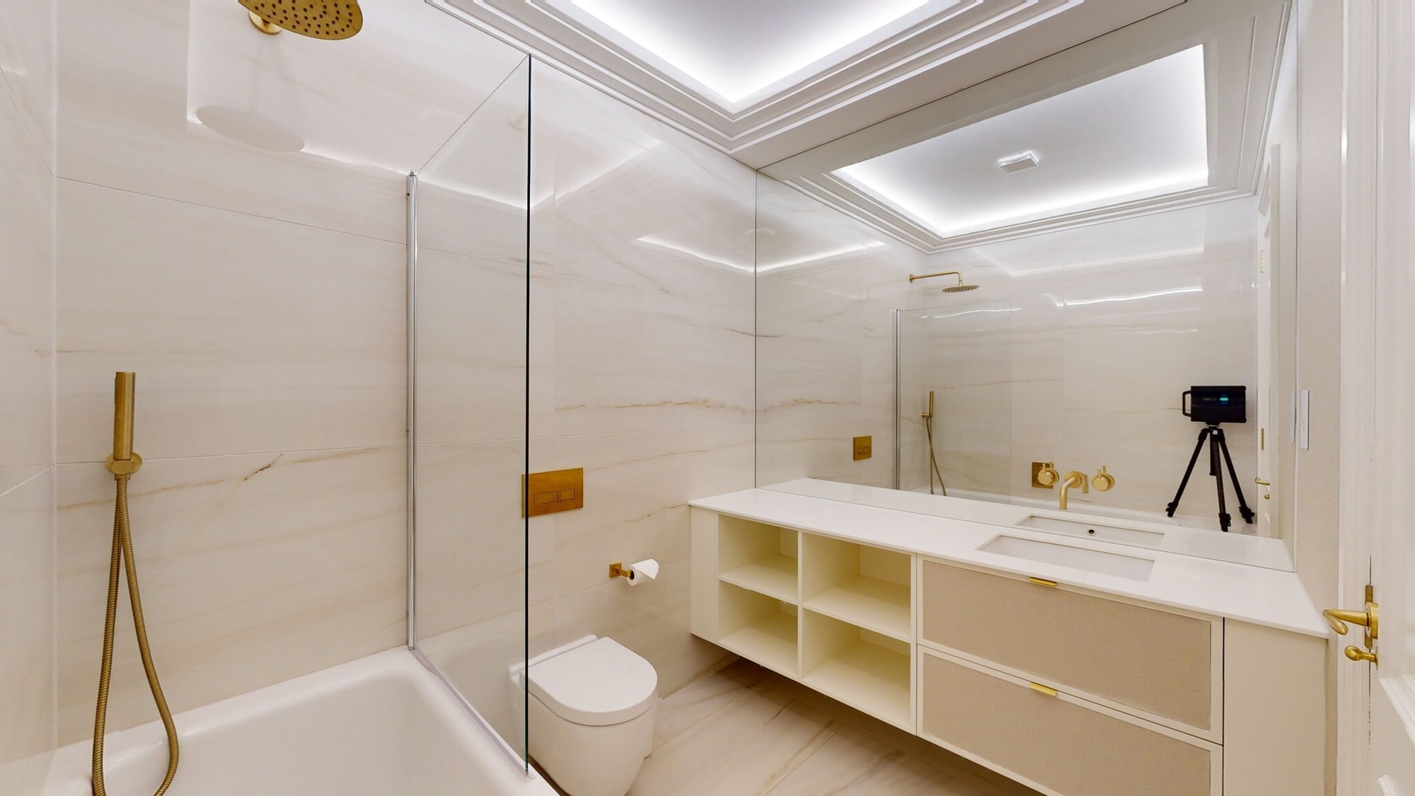Gorgeous and spacious 2 bed detached house modern design NW6 — photo 13