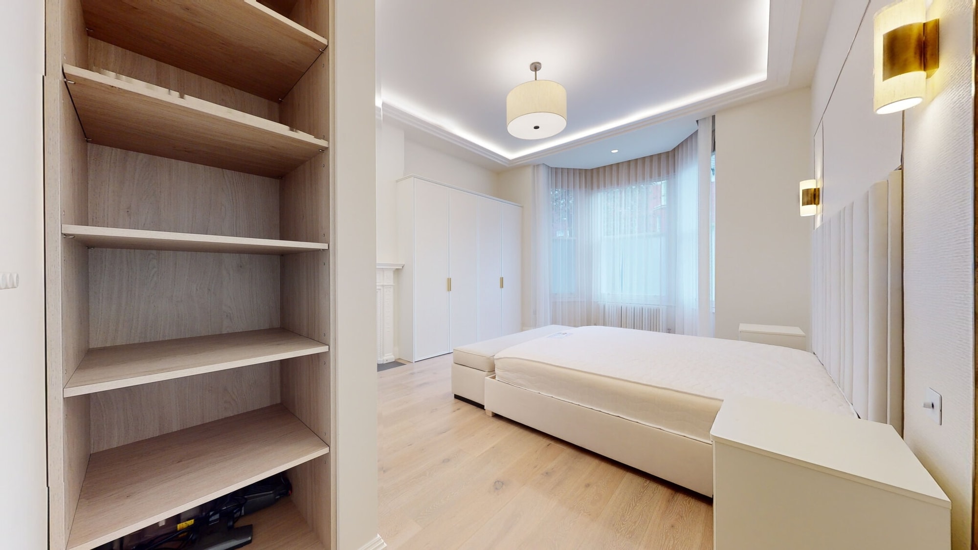 Gorgeous and spacious 2 bed detached house modern design NW6 — photo 12
