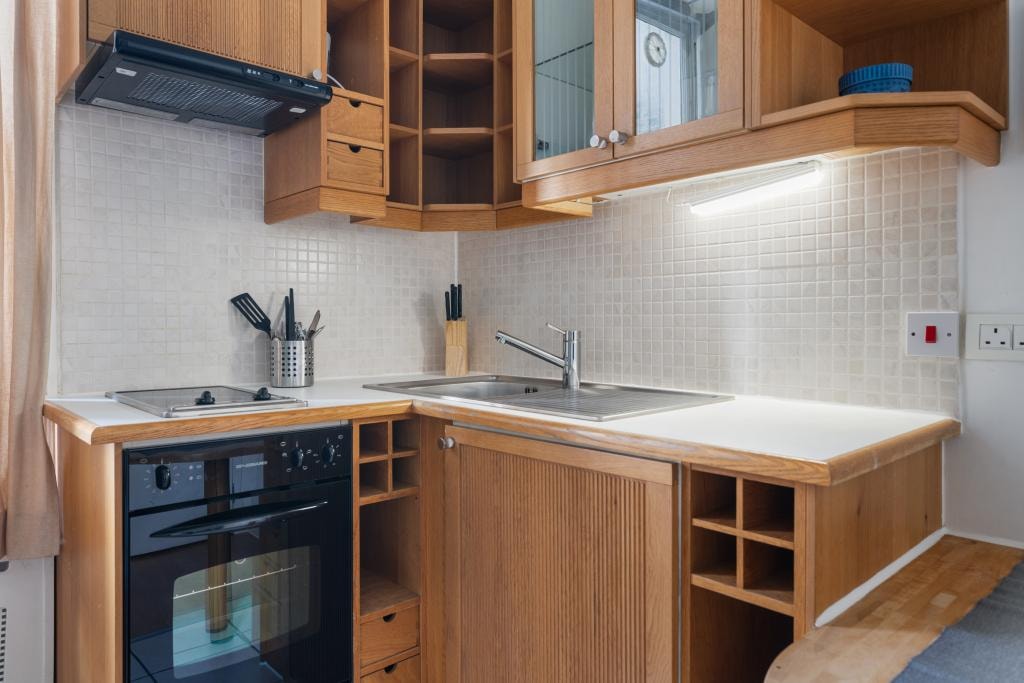 Studio flat available to rent 5-10 mins walk to Pimlico and Victoria underground stations — photo 3