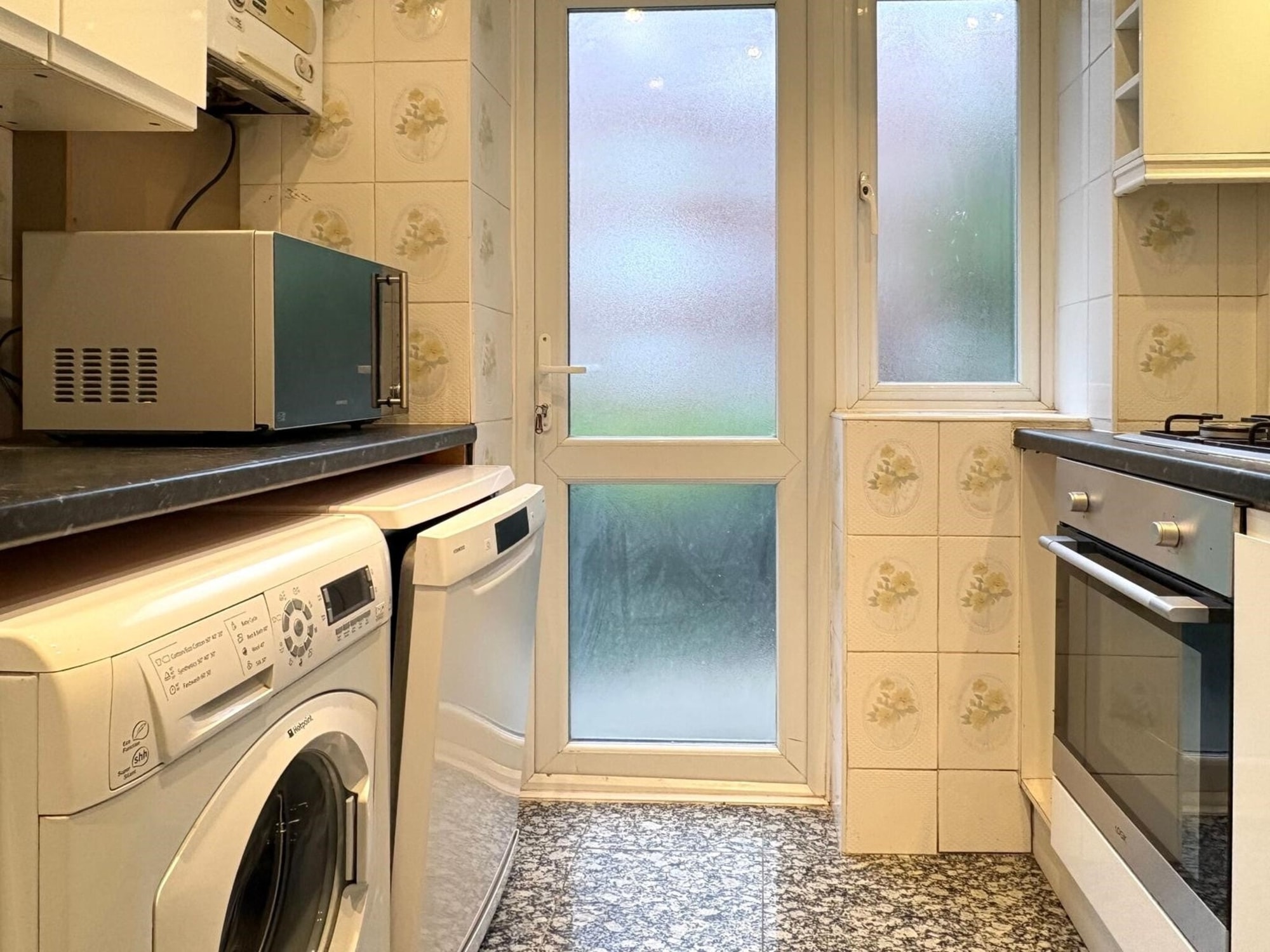 2 Bed Flat, Townshend Court, NW8, Prime Location — photo 13