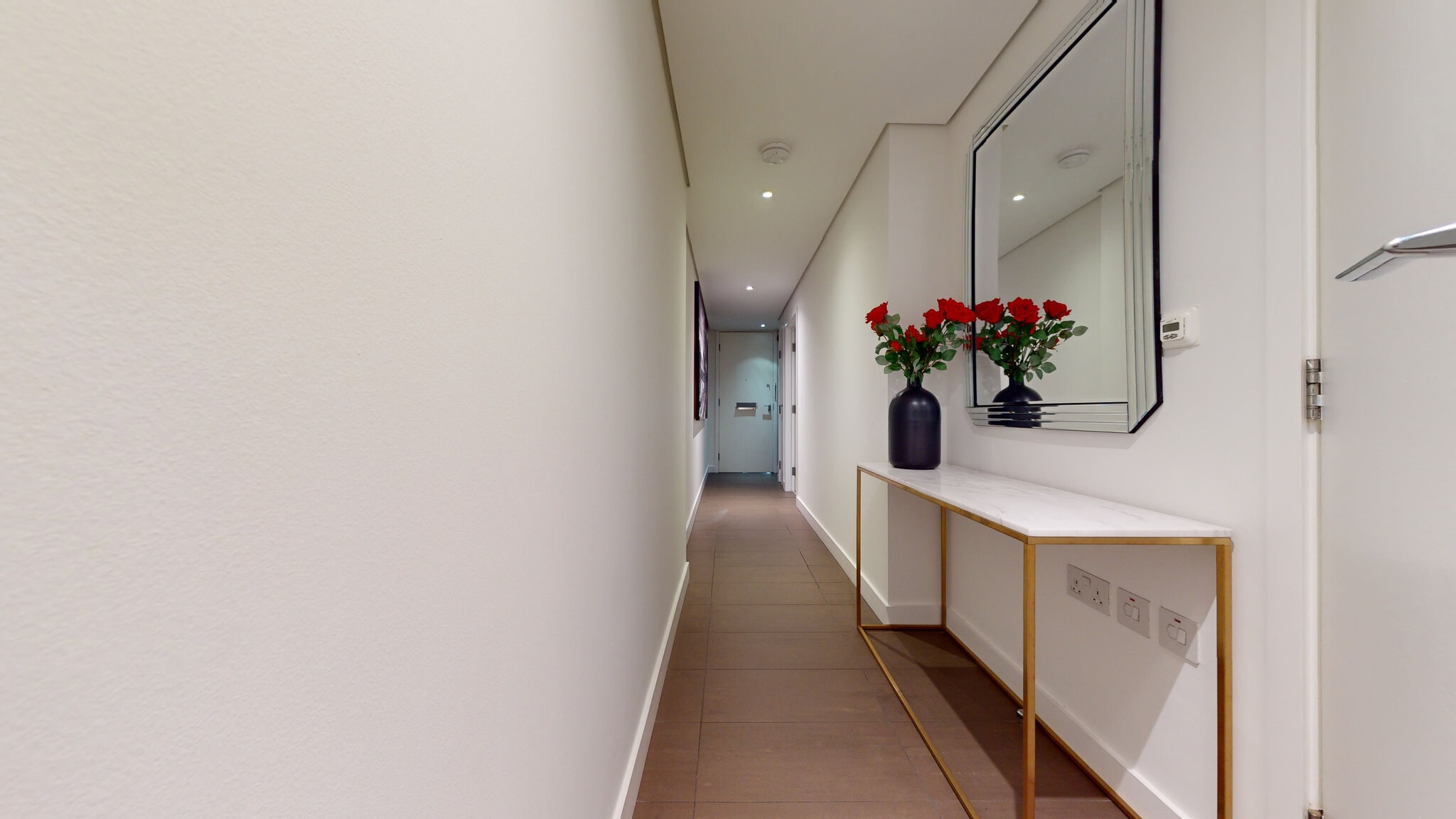 Stylish 3-Bedroom Apartment in Paddington Basin, W2 beautifully interior-designed and set within a sought-after modern development — photo 15