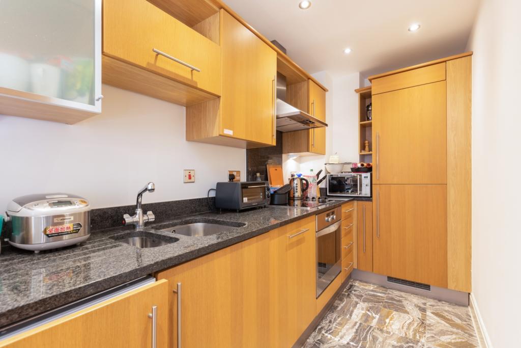 1 bed stunning apartment with gym access SW1P — photo 4